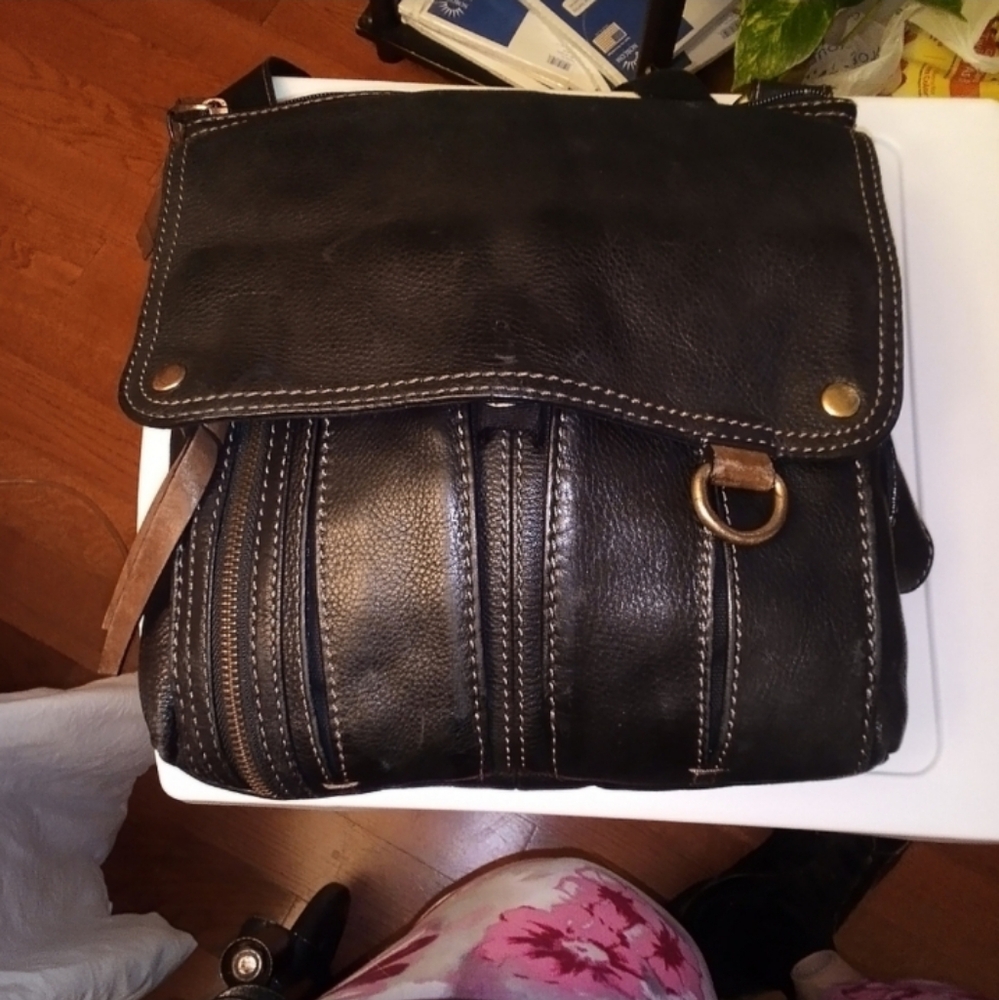 Fossil Pebbled Black Leather Crossbody Morgan Traveler Bag Multiple Pockets EUC